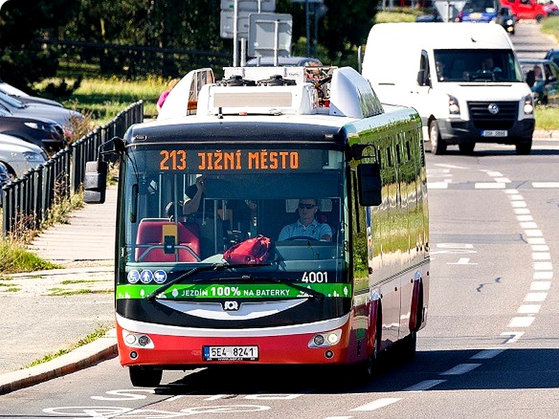 Dopravní podnik s elektrobusem dosáhl 100 000 km